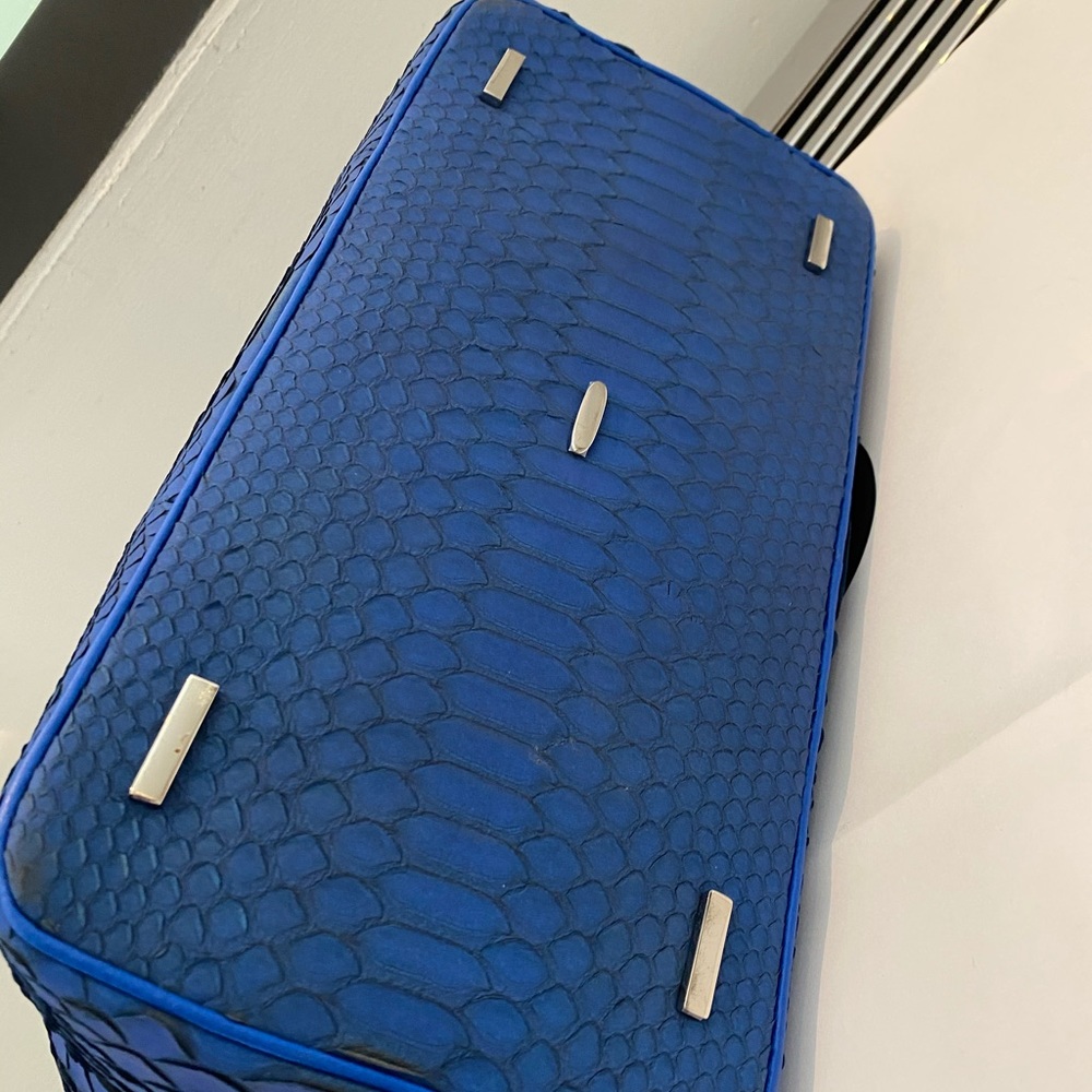 VBH Handbag - Picture 4 of 12